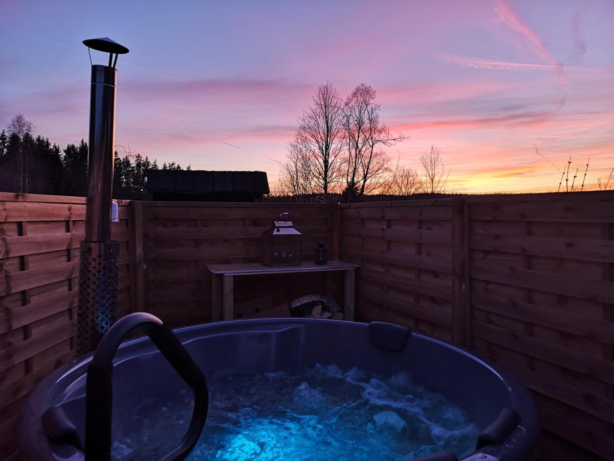 Romantischer Pod - Gegen Aufpreis Mit Hot Tub - Whirlpool & Sauna Hohenberg an der Eger المظهر الخارجي الصورة