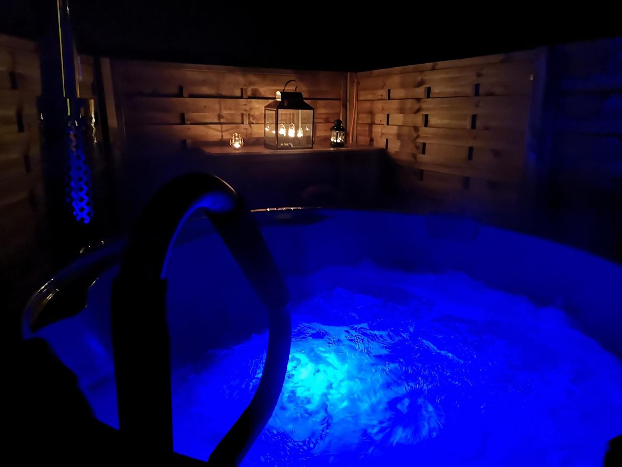 Romantischer Pod - Gegen Aufpreis Mit Hot Tub - Whirlpool & Sauna Hohenberg an der Eger المظهر الخارجي الصورة